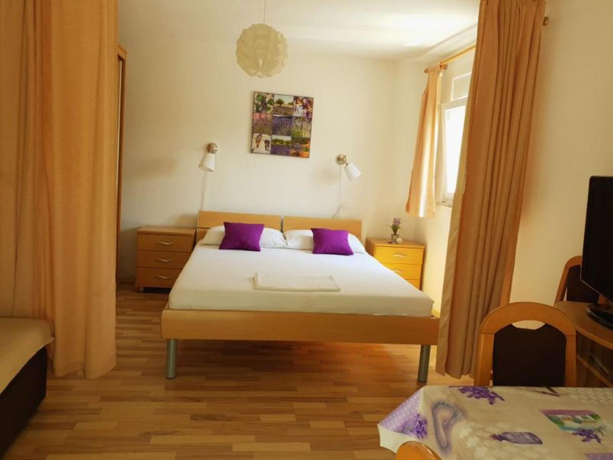 Apartments Andelic Sveti Filip i Jakov Kültér fotó