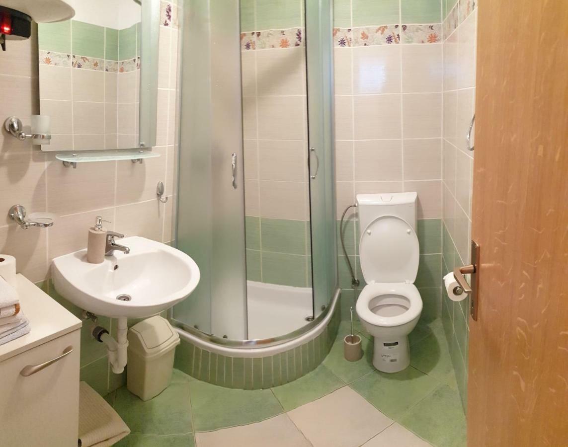 Apartments Andelic Sveti Filip i Jakov Kültér fotó