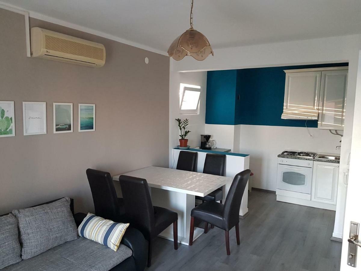 Apartments Andelic Sveti Filip i Jakov Kültér fotó